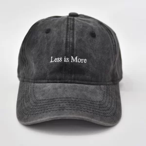Gorra Less is more - color gris